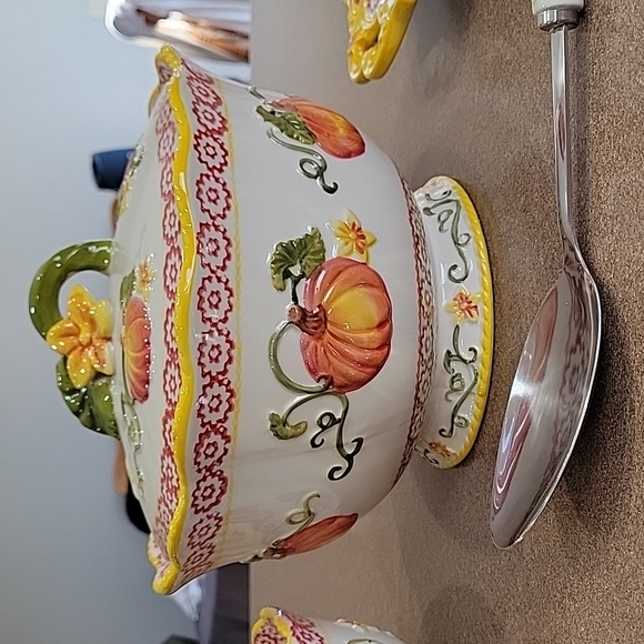 Temptations 5pc Bowl & Tray Serving Set!!! - Picture 11 of 16